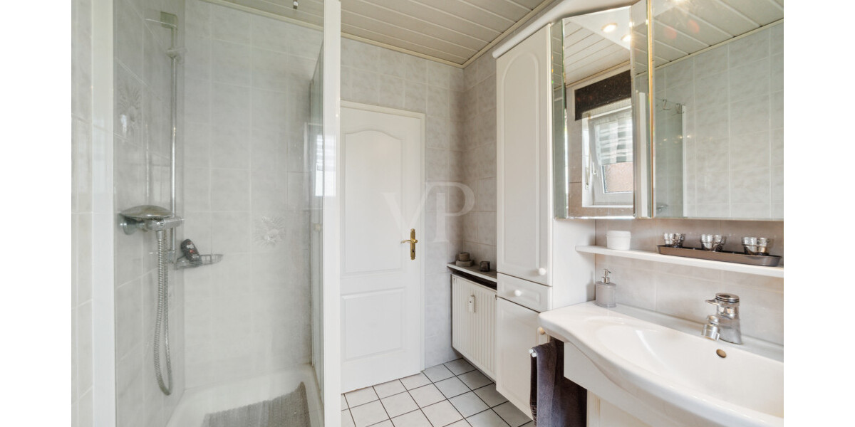 Badezimmer EG