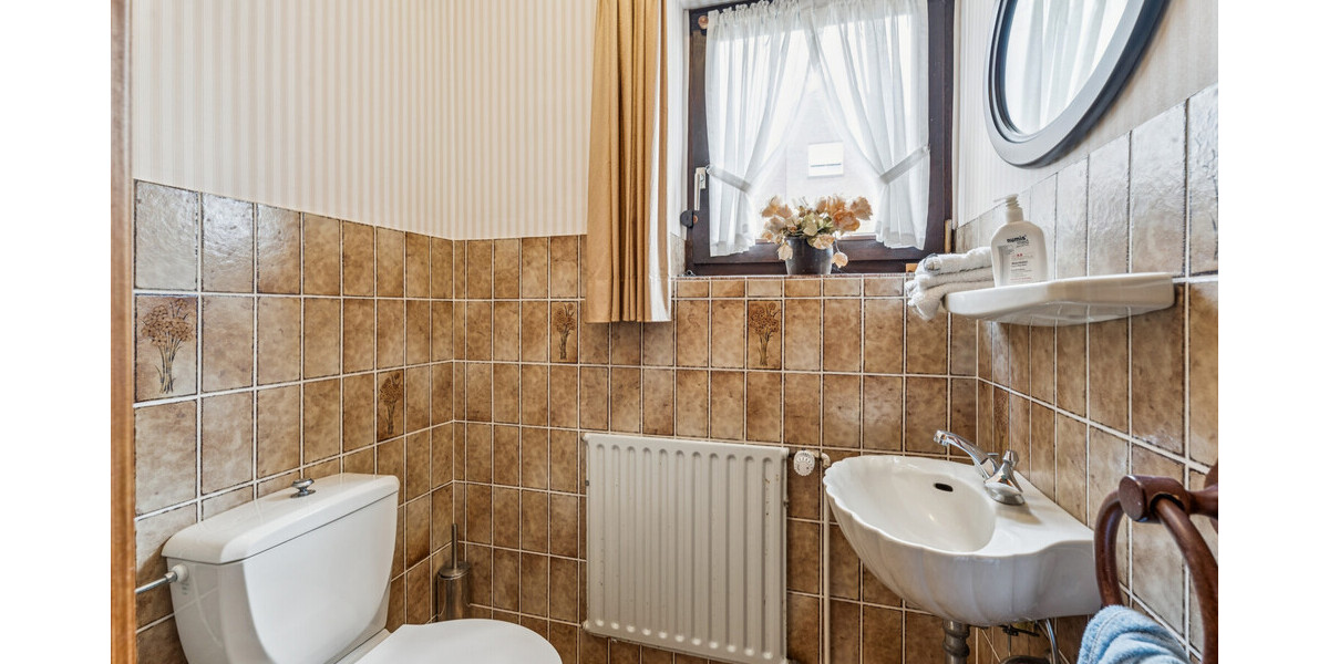 Gäste-WC EG